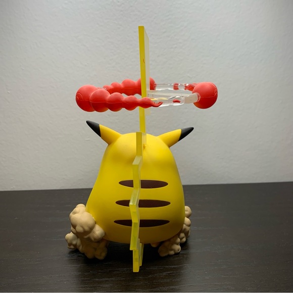 Pokémon SpecialEdition Pikachu Vmax Figure Celebration Gigantamax 25 Anniversary - Picture 6 of 12